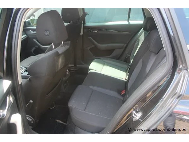 Stationwagen skoda octavia, benzine, 999cm³,81kw, 1e inschr 25/2/21, tmbjp7nx9my076497, 13159km, co²-uitstoot ng, euro6d-isc-fcm, kenteken i+ii, gelijkvormigheidsattest,keuring tot 25/2/27, 2sleutels - afbeelding 4 van  15