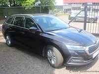 Stationwagen skoda octavia, benzine, 999cm³,81kw, 1e inschr 25/2/21, tmbjp7nx9my076497, 13159km, co²-uitstoot ng, euro6d-isc-fcm, kenteken i+ii, gelijkvormigheidsattest,keuring tot 25/2/27, 2sleutels - afbeelding 9 van  15