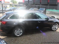 Stationwagen skoda octavia, benzine, 999cm³,81kw, 1e inschr 25/2/21, tmbjp7nx9my076497, 13159km, co²-uitstoot ng, euro6d-isc-fcm, kenteken i+ii, gelijkvormigheidsattest,keuring tot 25/2/27, 2sleutels - afbeelding 10 van  15