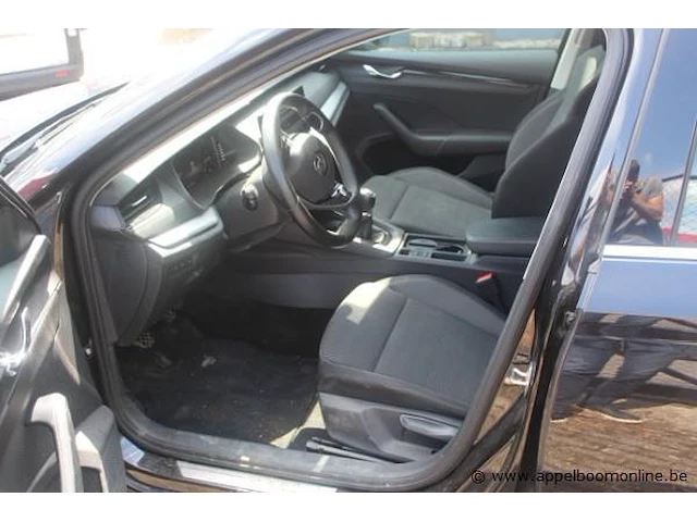 Stationwagen skoda octavia, benzine, 999cm³,81kw, 1e inschr 25/2/21, tmbjp7nx9my076497, 13159km, co²-uitstoot ng, euro6d-isc-fcm, kenteken i+ii, gelijkvormigheidsattest,keuring tot 25/2/27, 2sleutels - afbeelding 14 van  15