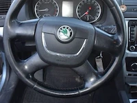 Stationwagen skoda octavia,diesel, 1598cm³,77kw,1e inschr 31/3/11,tmbht21z3b2136309, 336976km,co²-uitstoot 119g/km,euro5,kentekenbewijs, gelijkvormigheidsattest, keuring tot 31/3/25, 1sleutel - afbeelding 3 van  16