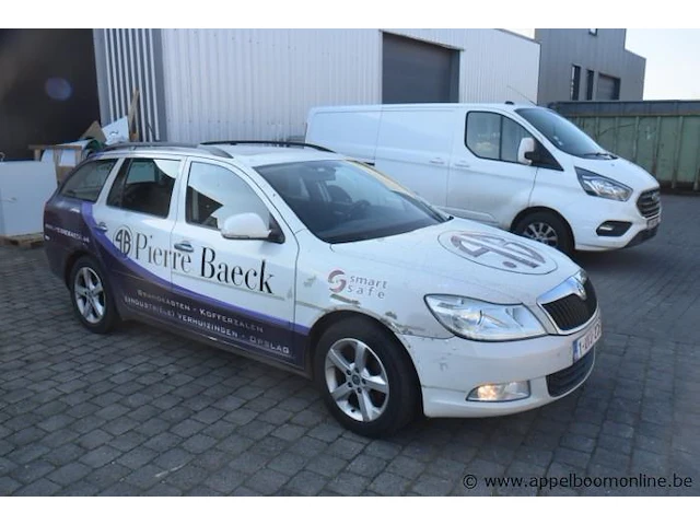 Stationwagen skoda octavia,diesel, 1598cm³,77kw,1e inschr 31/3/11,tmbht21z3b2136309, 336976km,co²-uitstoot 119g/km,euro5,kentekenbewijs, gelijkvormigheidsattest, keuring tot 31/3/25, 1sleutel - afbeelding 10 van  16