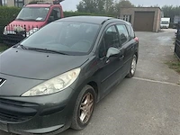 Stationwagen - afbeelding 1 van  8