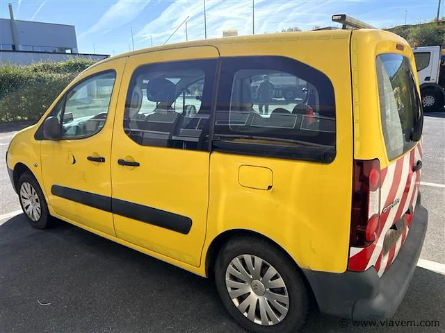 Stationwagen - afbeelding 8 van  13