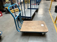 Steekkar