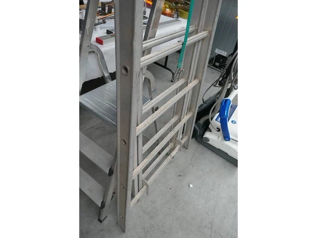 Steekladder + trapladder - afbeelding 4 van  4