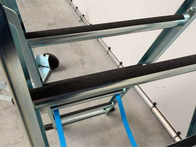 Steekwagen en ladder in 1 - afbeelding 15 van  16