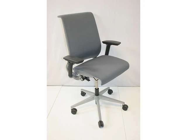 Steelcase - think - ergonomische bureaustoel - afbeelding 3 van  8