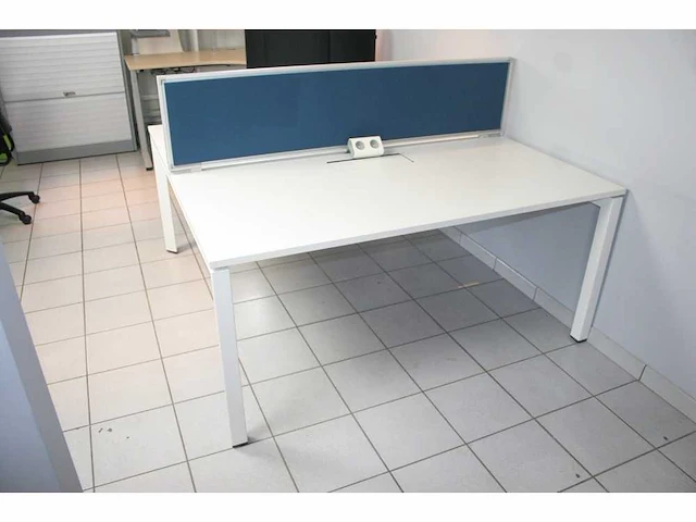 Steelcase - workbench voor 2 personen - afbeelding 2 van  7