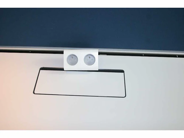 Steelcase - workbench voor 2 personen - afbeelding 5 van  7