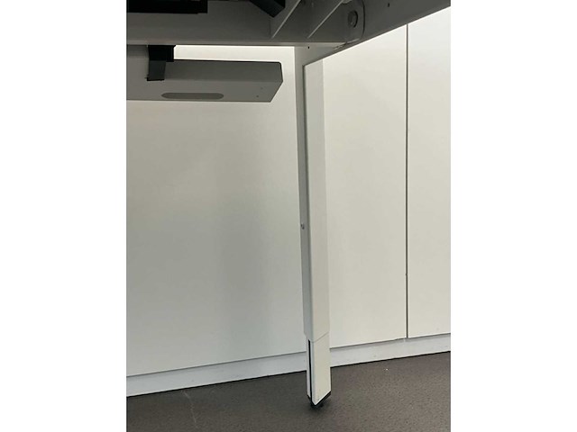 Steelcase bureau 160x90 (3x) - afbeelding 6 van  9