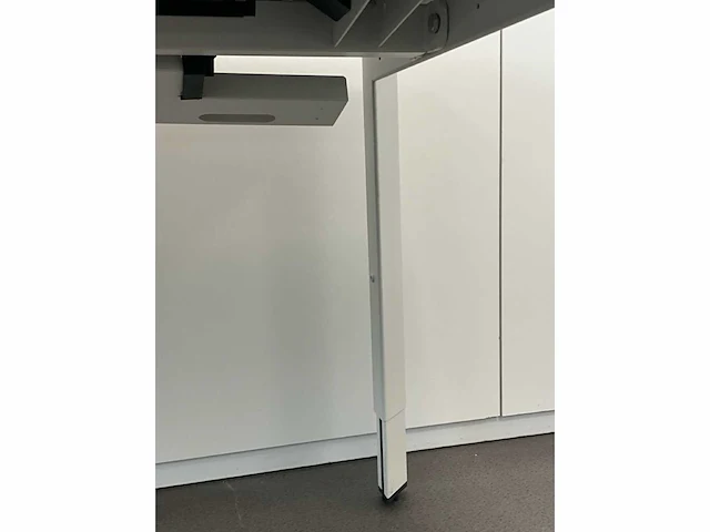Steelcase bureau 160x90 (4x) - afbeelding 6 van  8