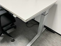 Steelcase bureautafel (2x) met 4 stoelen en 2 kasten - afbeelding 2 van  7