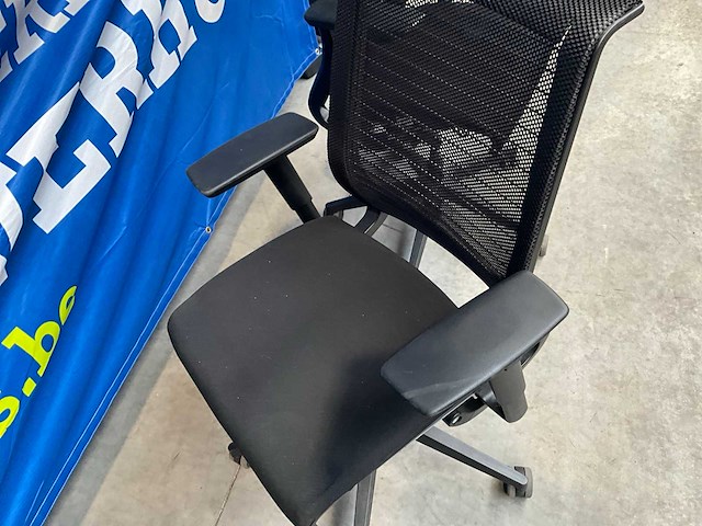Steelcase ergonomische bureaustoel (2x) - afbeelding 4 van  6