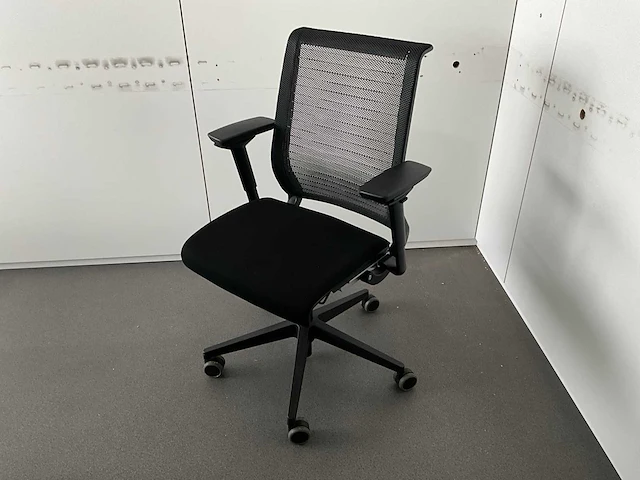 Steelcase ergonomische bureaustoelen (4x) - afbeelding 1 van  5