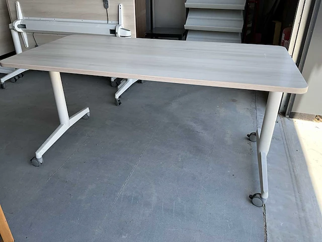 Steelcase kantinetafel feesttafel bureautafel 13 stuks - afbeelding 1 van  11