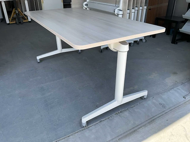 Steelcase kantinetafel feesttafel bureautafel 13 stuks - afbeelding 2 van  11