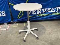Steelcase mobiele verstelbare statafel - afbeelding 1 van  4