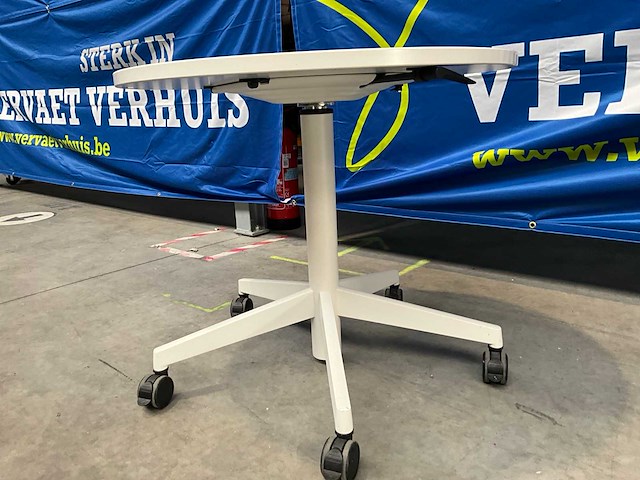 Steelcase mobiele verstelbare statafel - afbeelding 3 van  4