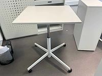 Steelcase verrijdbare vierkante tafel 90x90 (2x) - afbeelding 2 van  5