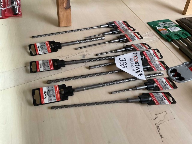 Steenboren 4 snijpunten - afbeelding 5 van  5