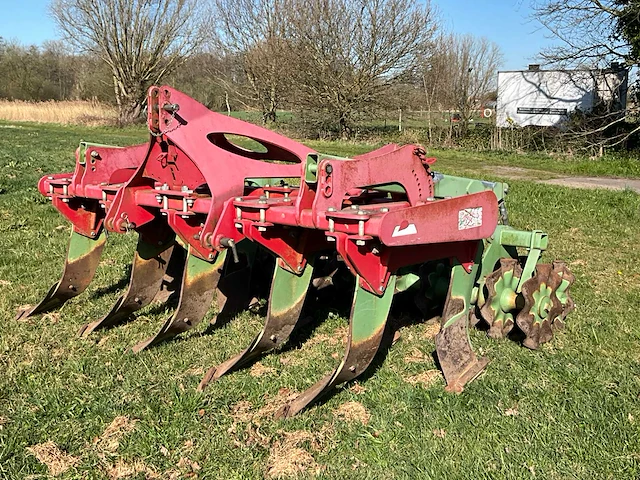 Steeno - erosieploeg - cultivator - afbeelding 1 van  25