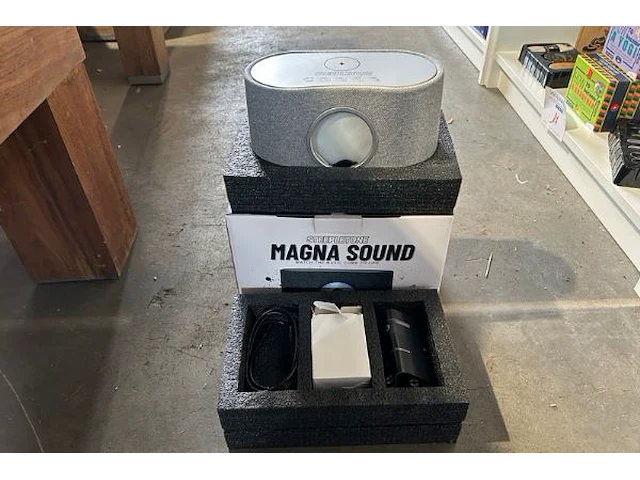 Steepletone magnasoud speakercharger - afbeelding 2 van  6
