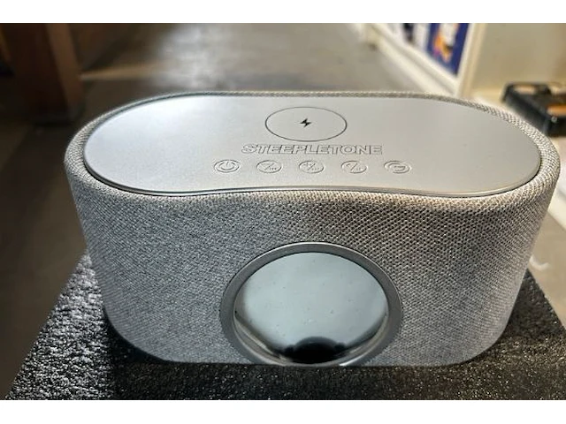 Steepletone magnasoud speakercharger - afbeelding 3 van  6