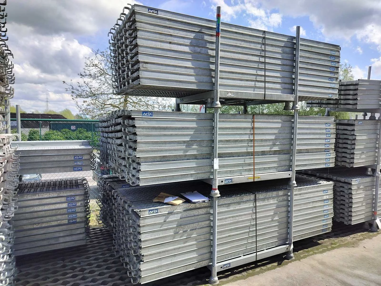 Steiger en stellingsmaterialen