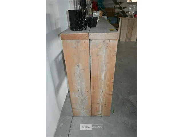 Steigerhouten meubel met decoratie - afbeelding 4 van  5