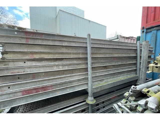 Steigerplatform + vloeren afix - afbeelding 4 van  5