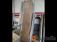 Steigers met loopbrug - afbeelding 1 van  6
