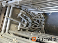 Steigers met loopbrug - afbeelding 2 van  6