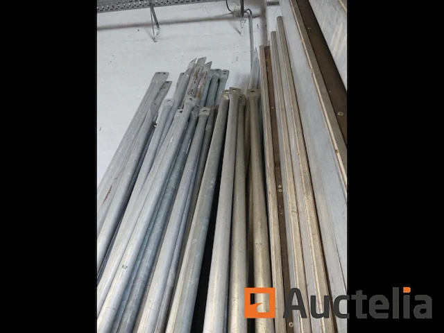 Steigers met loopbrug - afbeelding 5 van  6