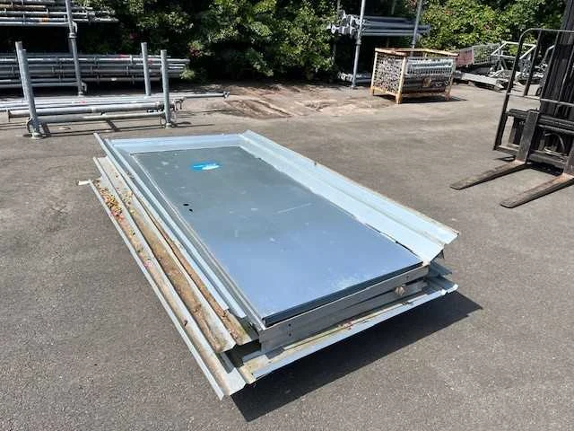 Steinau - ovl bouwdeur - various contractor materials (3x) - afbeelding 1 van  2