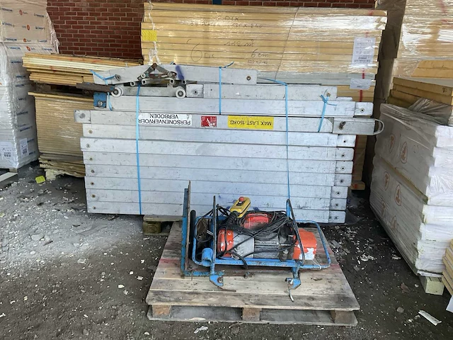 Steinweg ladderlift - afbeelding 1 van  5