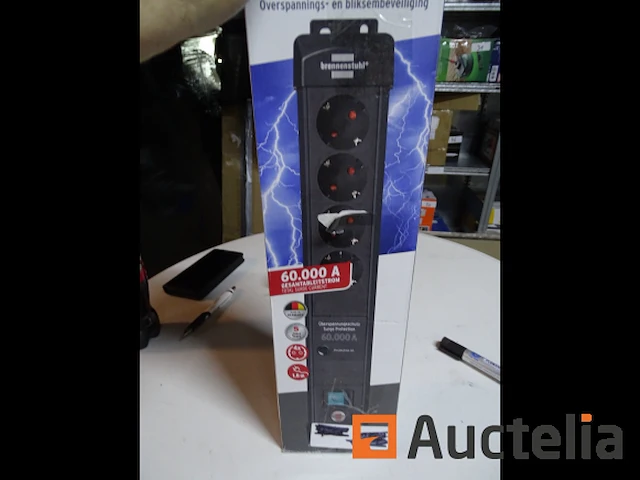 Stekkerdoos (4 stopcontacten) brennenstuhl - afbeelding 2 van  5