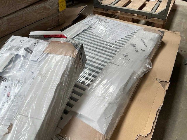 Stelrad diverse radiatoren (2x) - afbeelding 4 van  5
