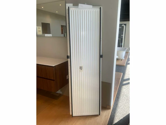 Stelrad vertex slim paneelradiator - afbeelding 4 van  4