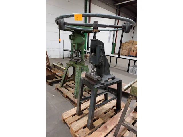 Stempelmachine - afbeelding 1 van  6