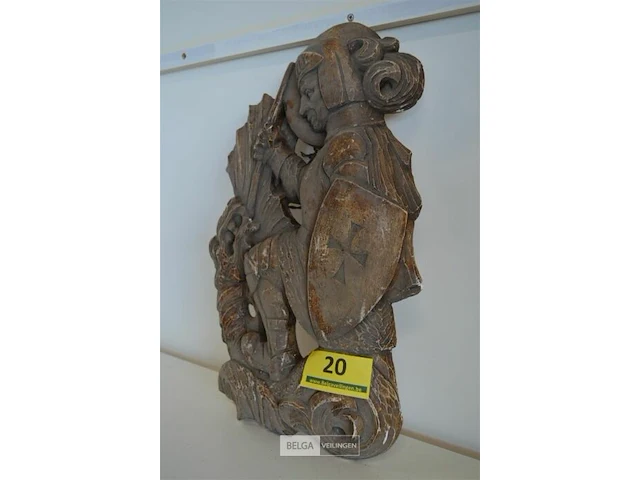 Stenen afbeelding knielende ridder h=45cm - afbeelding 3 van  5