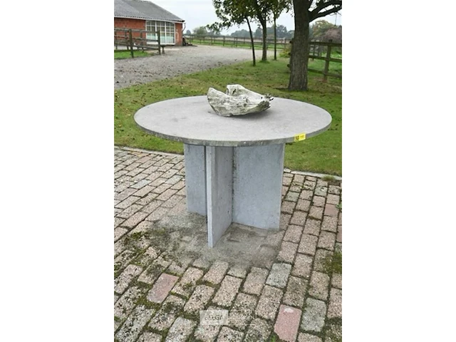 Stenen tafel - afbeelding 1 van  4
