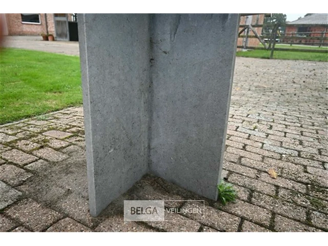 Stenen tafel - afbeelding 4 van  4