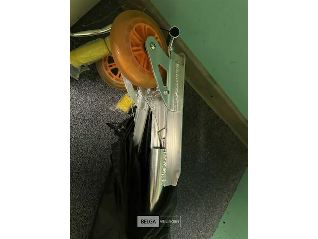 Step, nieuw in tas - afbeelding 1 van  2