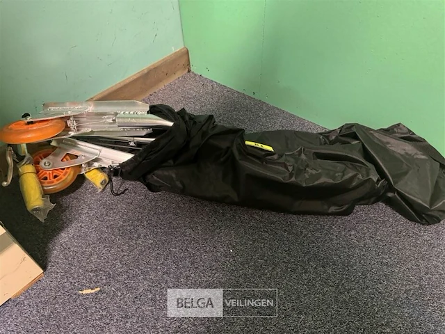 Step, nieuw in tas - afbeelding 2 van  2