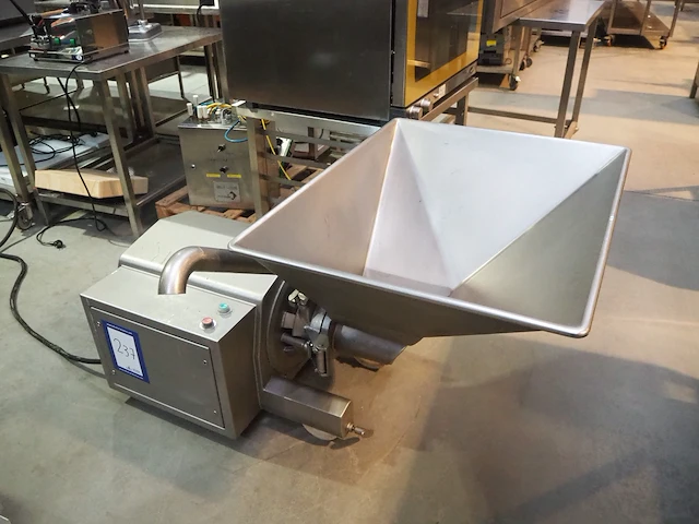 Stephan - afbeelding 2 van  9