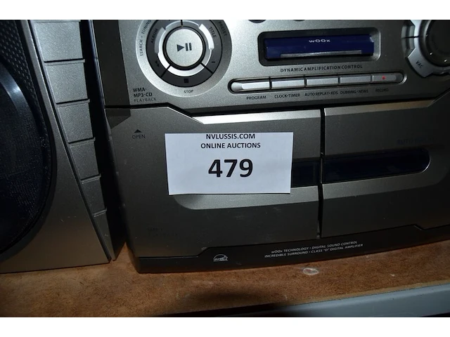 Stereo philips m75 met 2 speakers en afstandsbediening - afbeelding 2 van  4