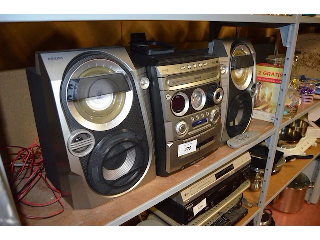 Stereo philips m75 met 2 speakers en afstandsbediening - afbeelding 4 van  4