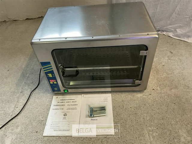 Steriliseeroven cbm panacea 2430/v - afbeelding 1 van  10