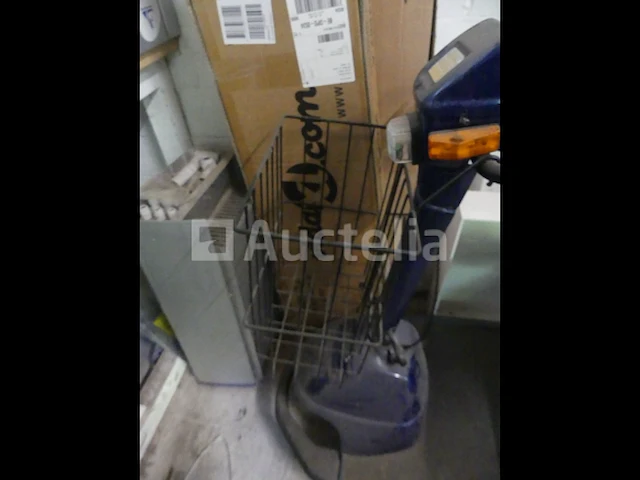 Sterling elite elektrische rollator - afbeelding 10 van  12